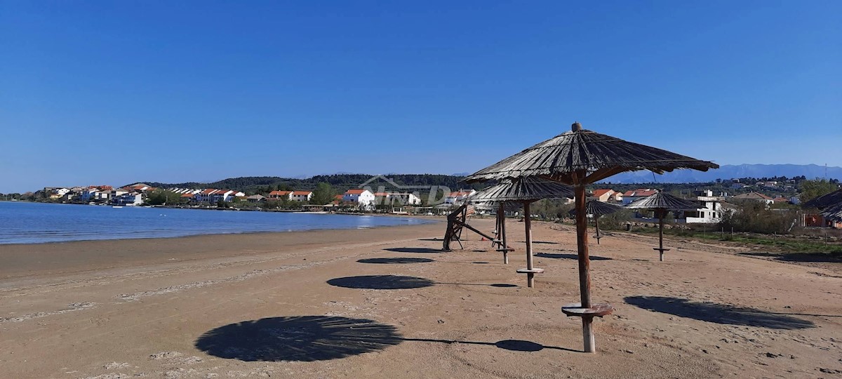 Terreno edificabile a Ljupč - 200 metri dalla bellissima spiaggia di sabbia