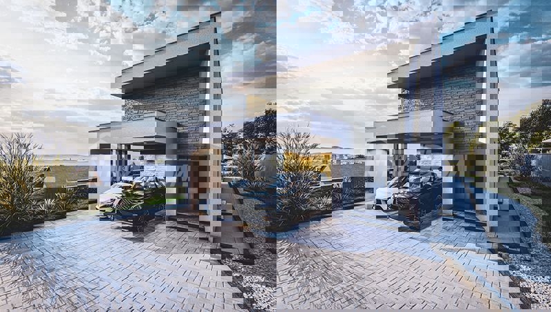 In Vendita! Terreno con Permesso di Costruzione e Vista Panoramica