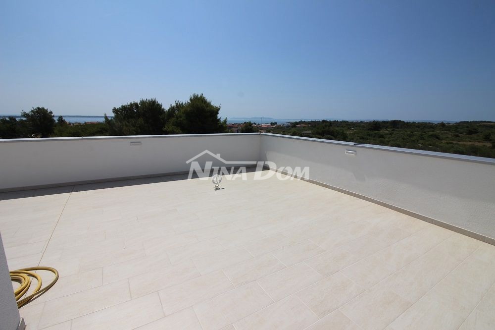 Lato sud dell'isola di Vir, appartamento al 2° piano (acqua e fognatura)