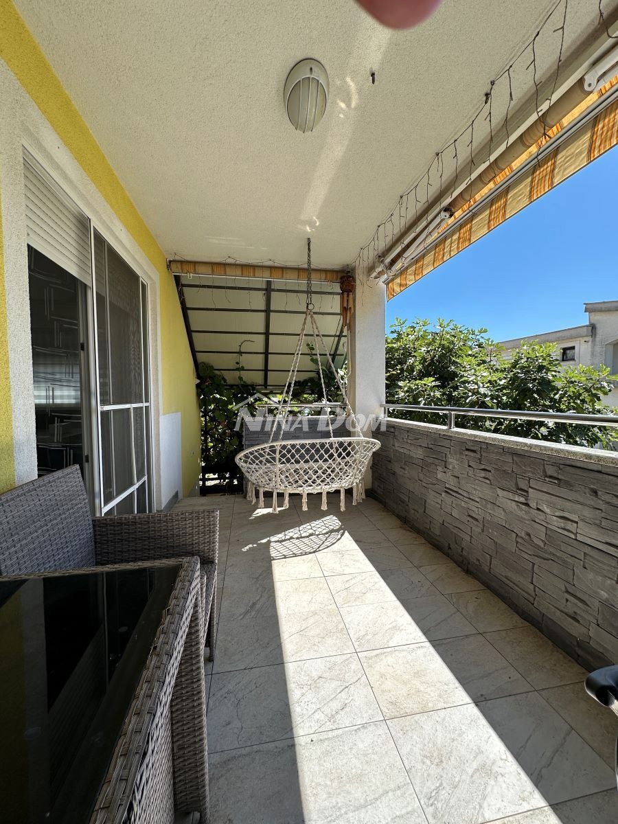 Zara – Ampio Appartamento Duplex con Giardino, Terrazza + 2 Posti Auto