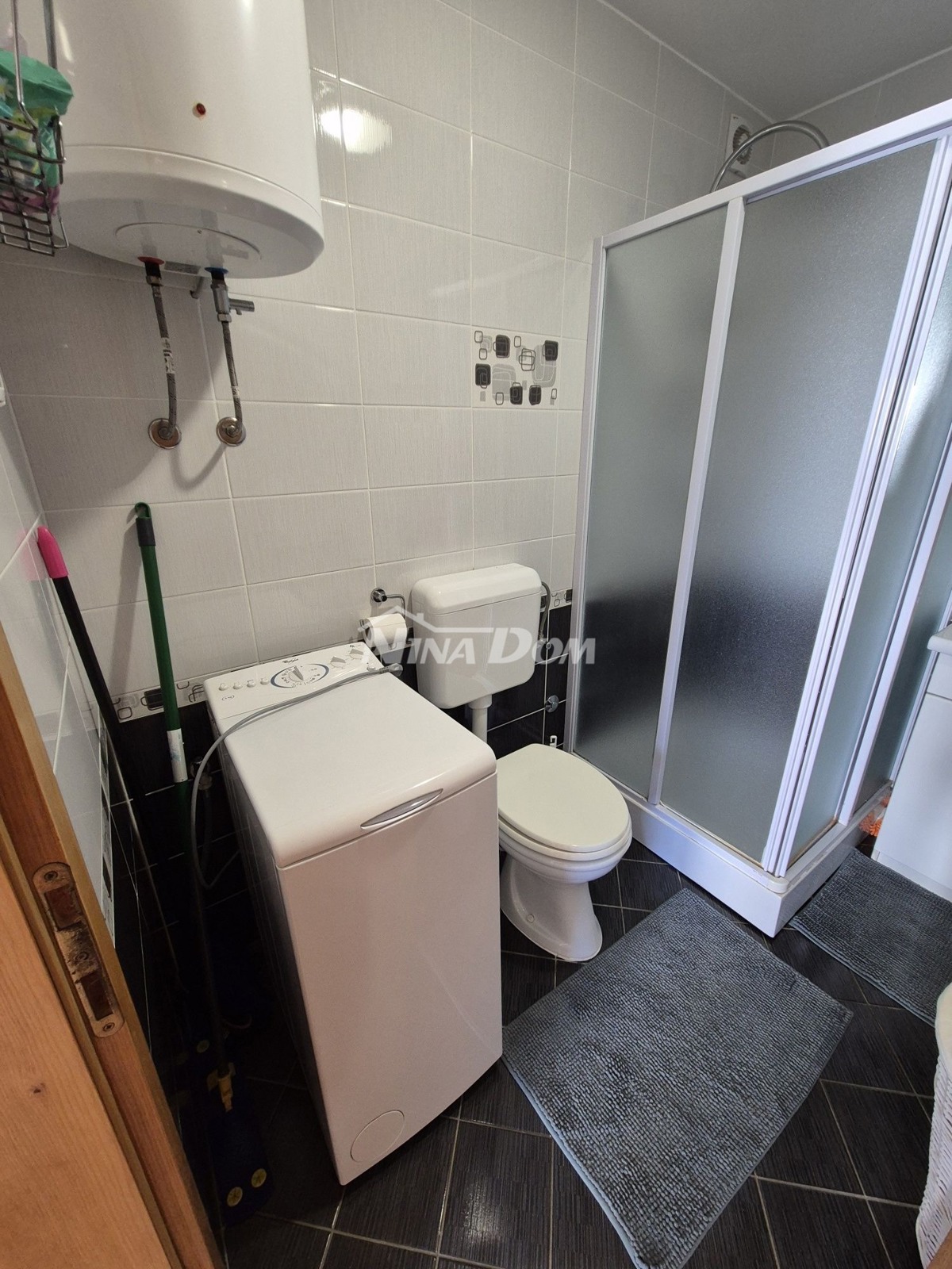 Appartamento 1° piano, lato sud a 50 metri dal mare con vista mare