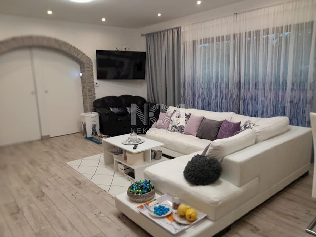 Appartamento Mladenići, Viškovo, 108m2