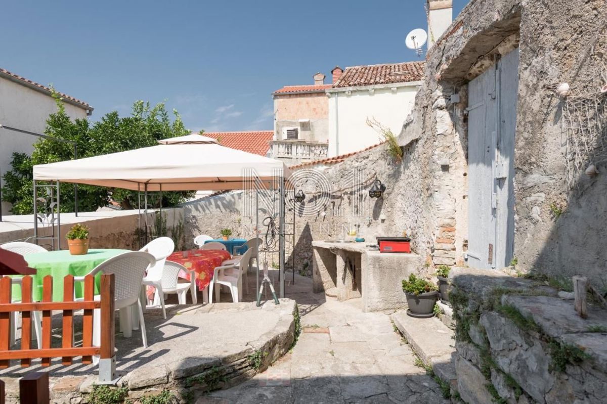 Mali Lošinj - vecchia villa con 6 appartamenti