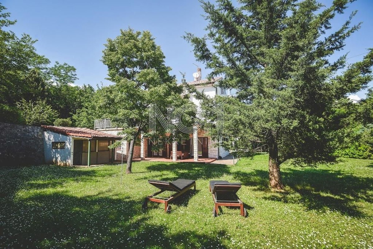 Casa Gornja Vežica, Rijeka, 300m2