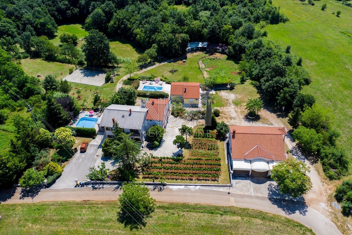 Casa Križanci, Žminj, 630m2