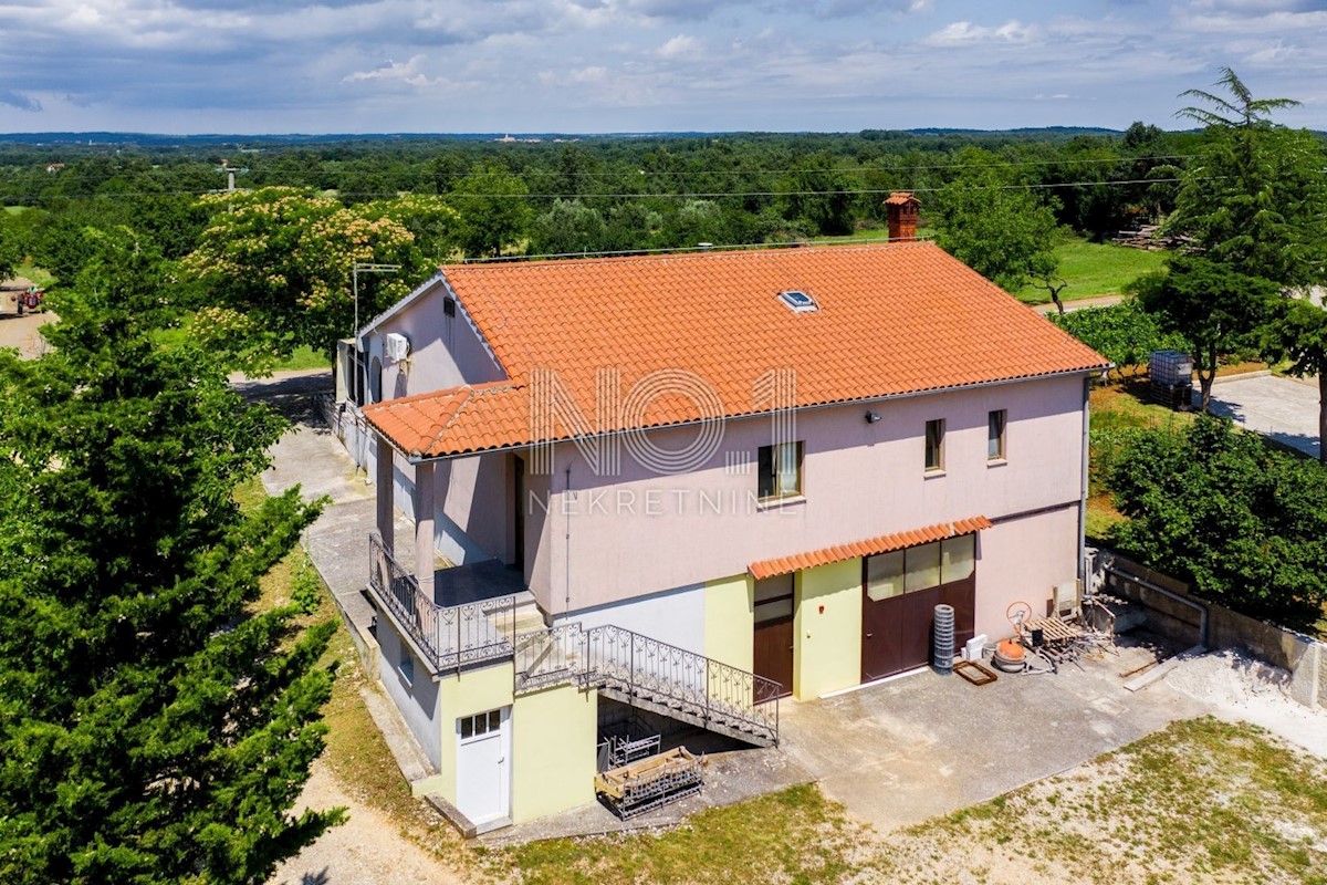 Casa Križanci, Žminj, 630m2