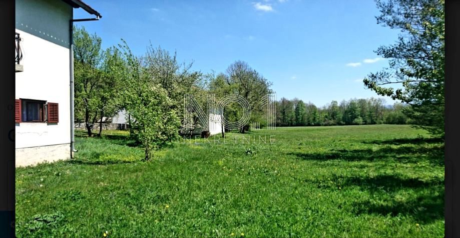 Brušane - vendita della casa nel Parco naturale del Velebit