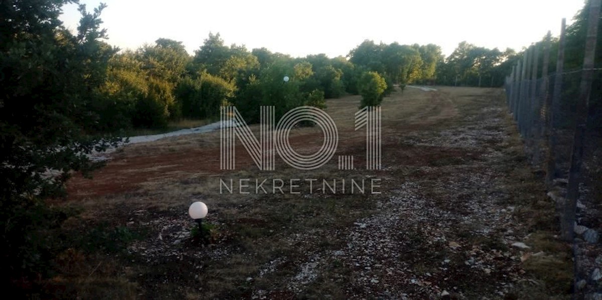 Terreno Svetvinčenat, 27.000m2