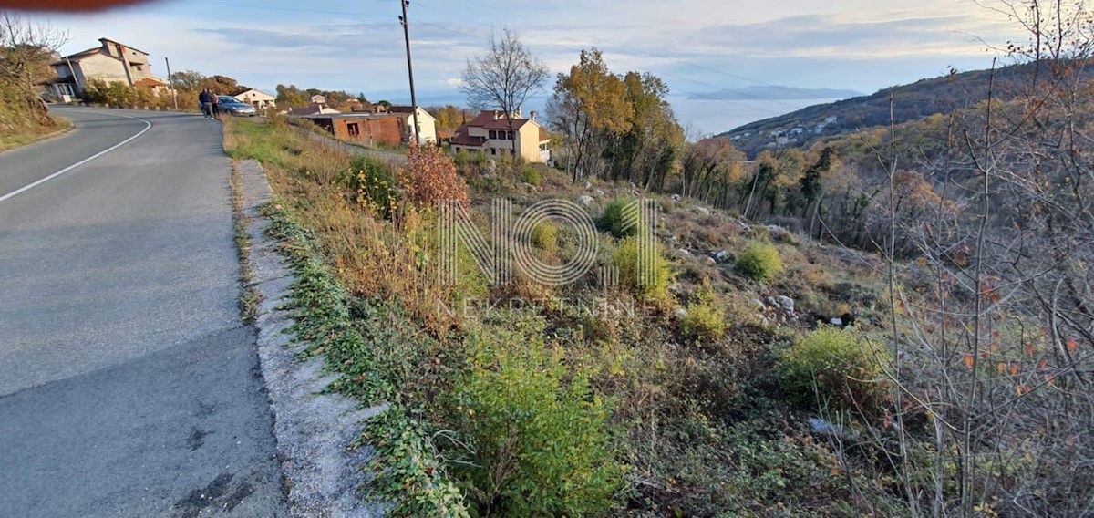 Abbazia, Bregi - terreno con permesso di costruzione