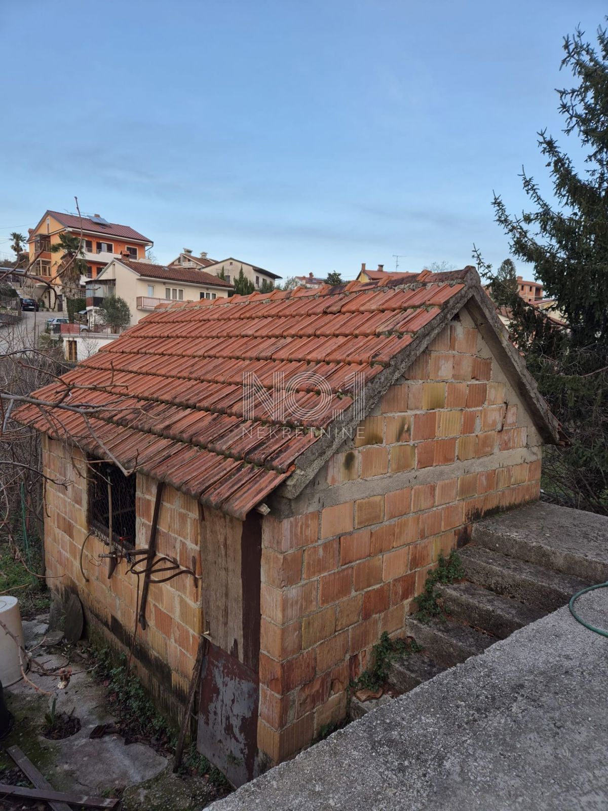 Kastav, Trinajstići - vendita di una casa familiare con un ampio giardino