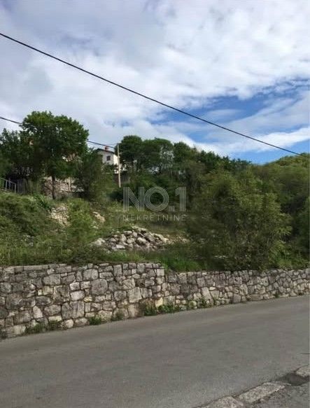 Kastav - vendita di terreni edificabili per una casa familiare