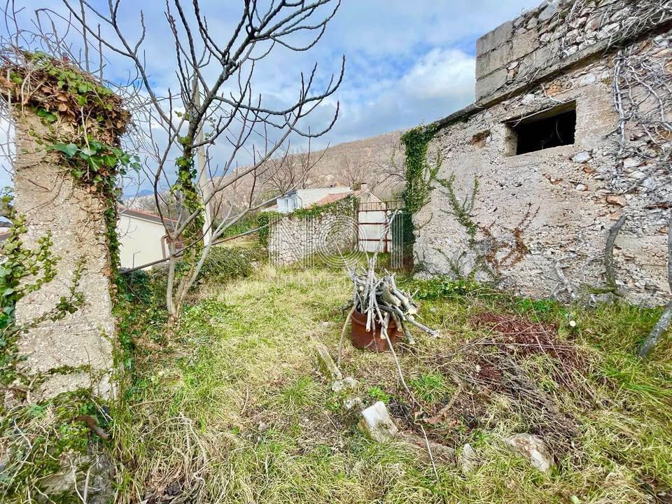 Grižane - vendita di una proprietà storica da adattare
