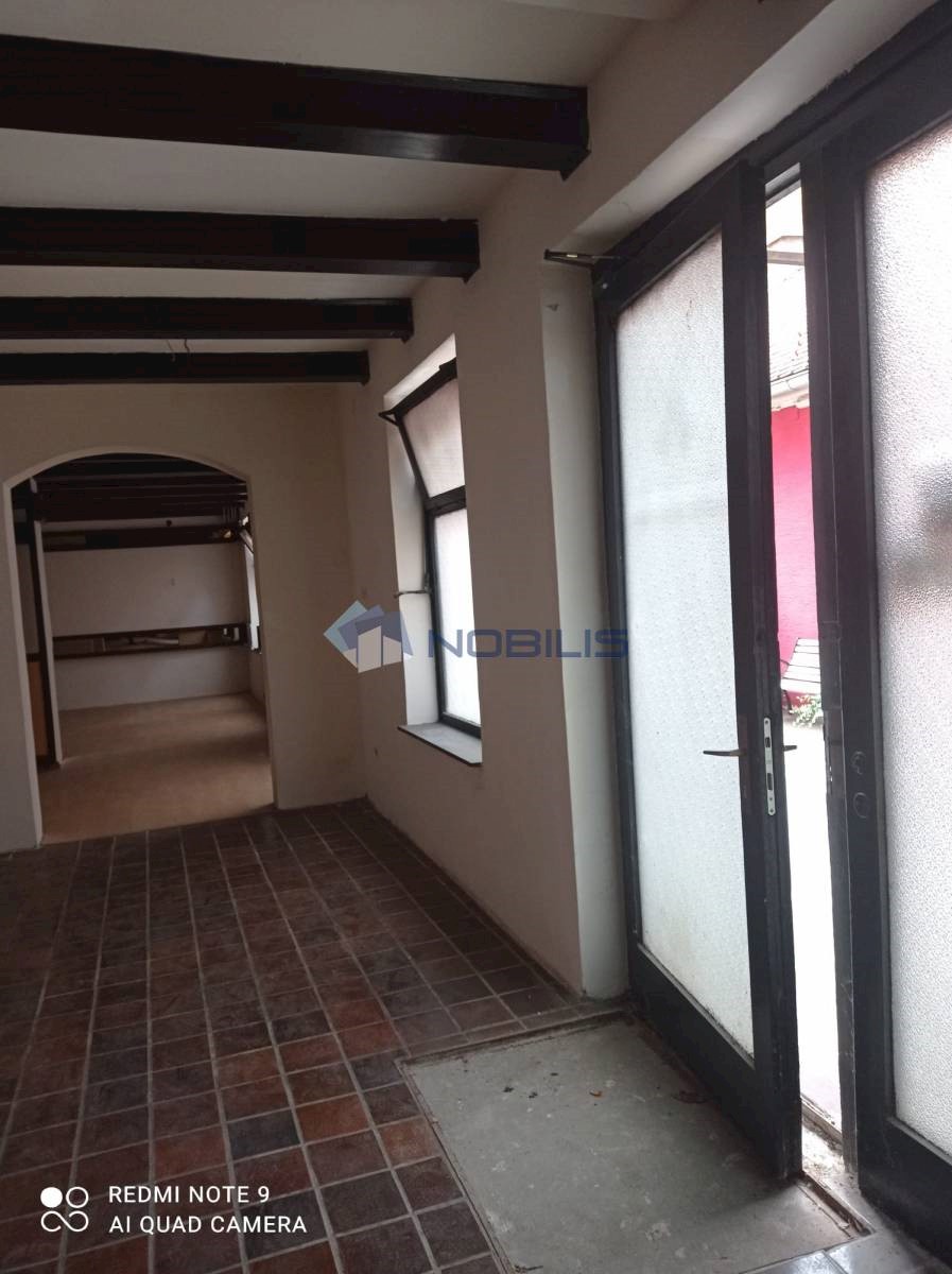 Commerciale Donji grad, Donji Grad, 338m2