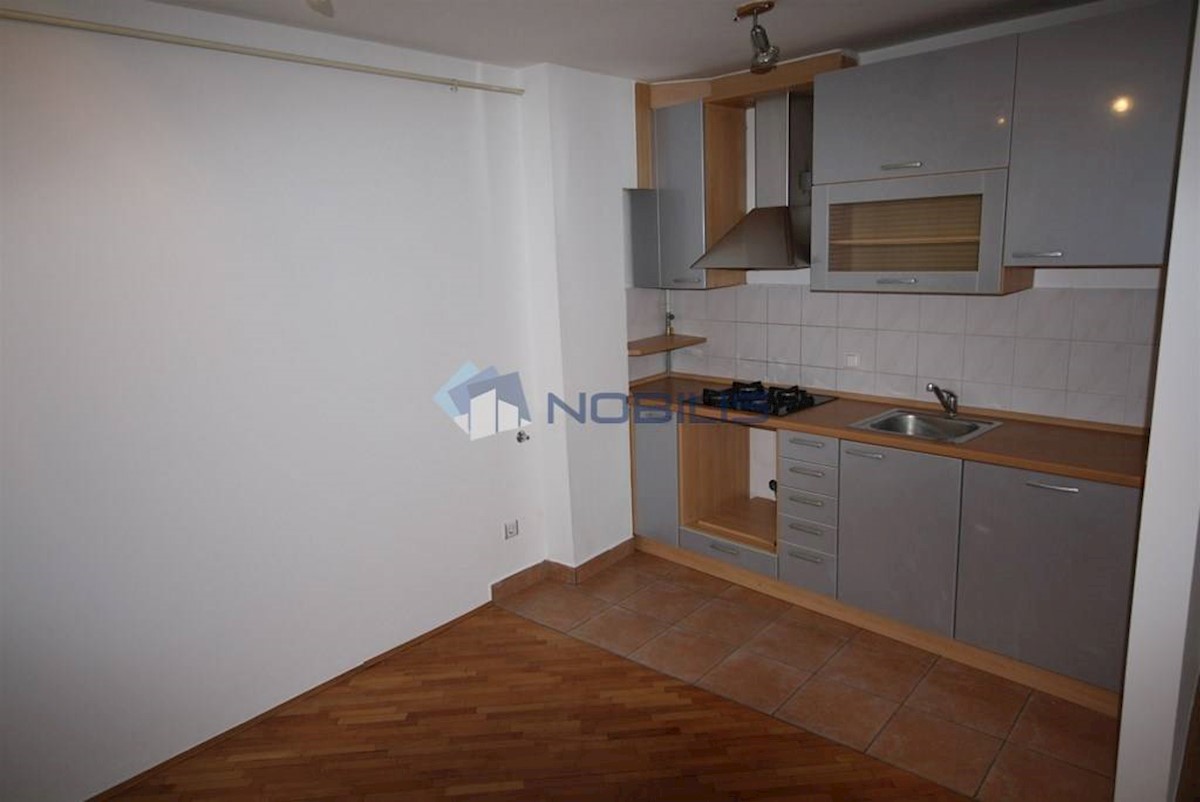 Appartamento Trešnjevka, Trešnjevka - Sjever, 60m2