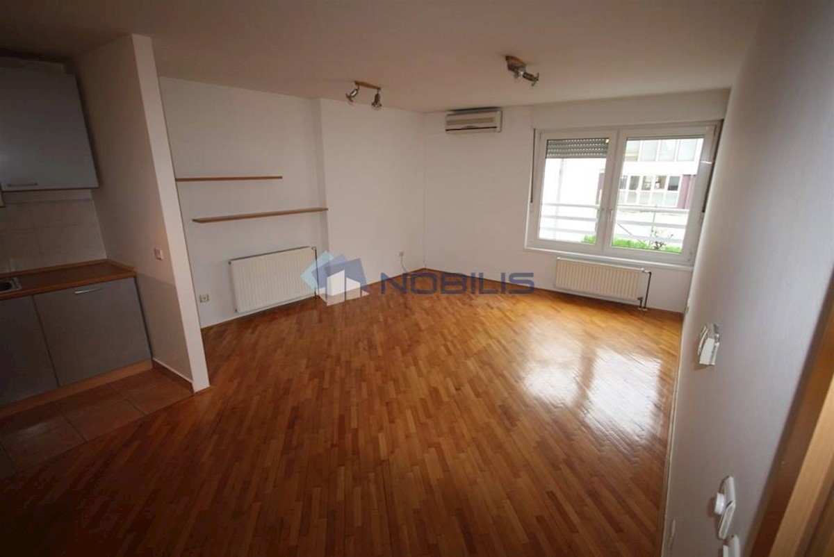 Appartamento Trešnjevka, Trešnjevka - Sjever, 60m2