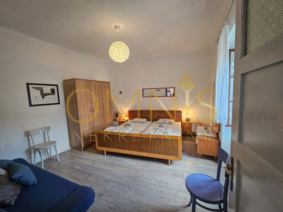 Bakar, casa con terreno!