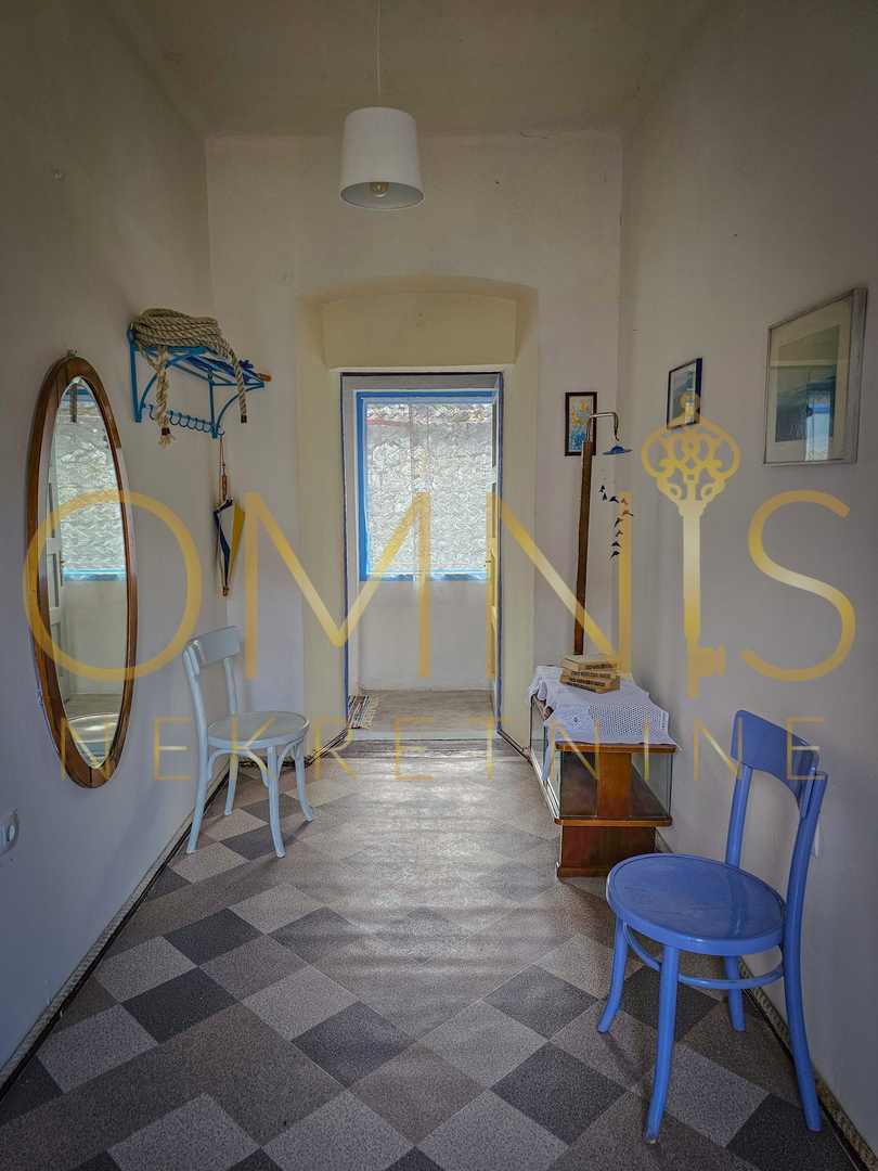 Bakar, casa con terreno!