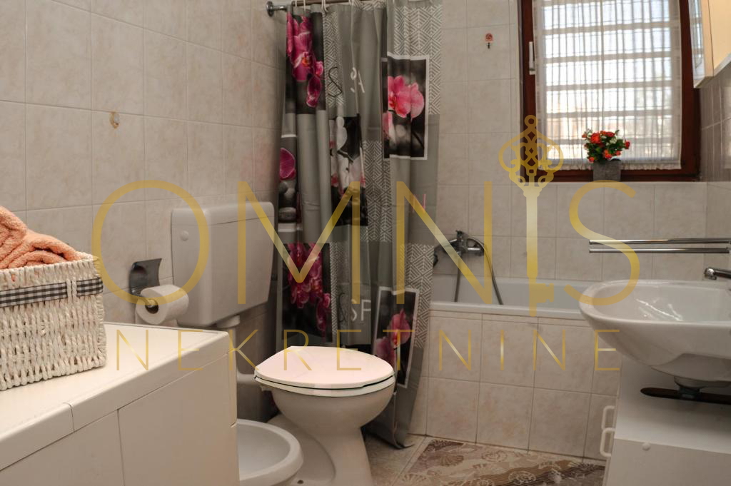 Istra, Rabac - appartamento di 44 m2, vista mare, in vendita!