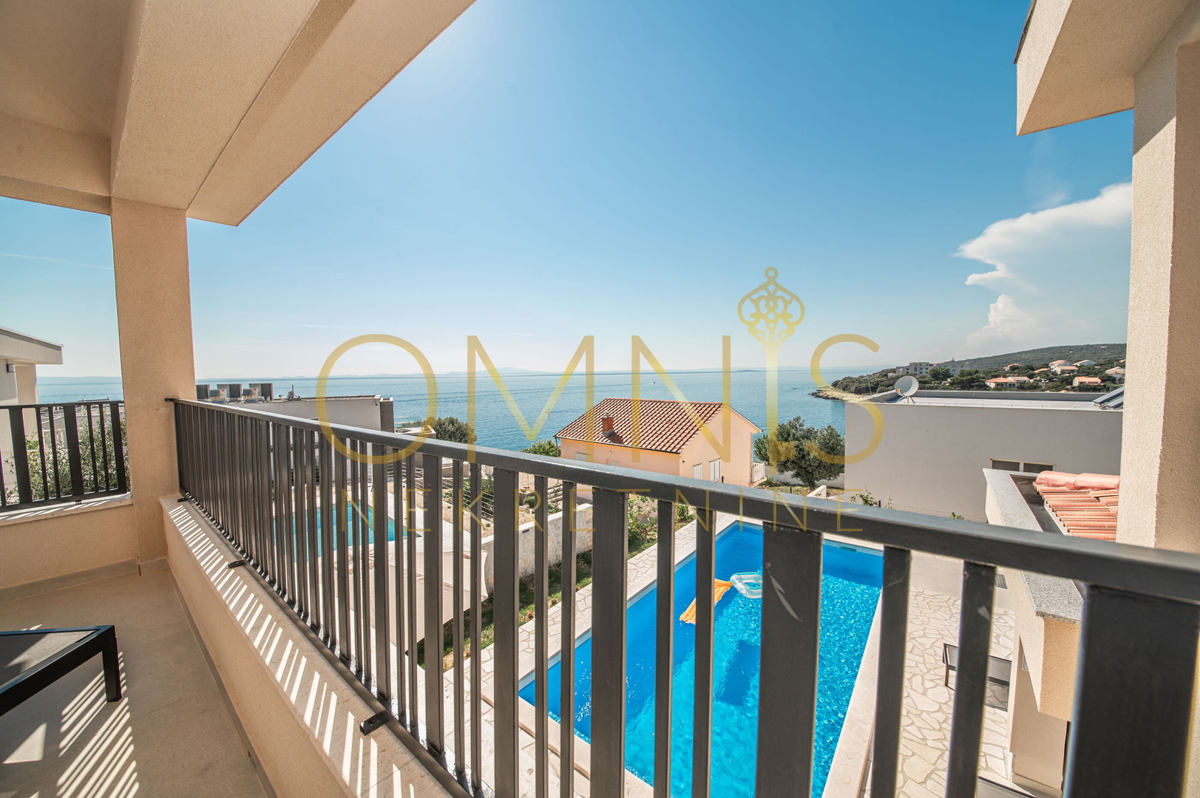 Pag, Jakišnica, Villa per le vacanze, 180m2, 80m dal mare, vendita!