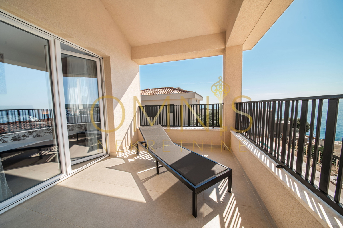 Pag, Jakišnica, Villa per le vacanze, 180m2, 80m dal mare, vendita!