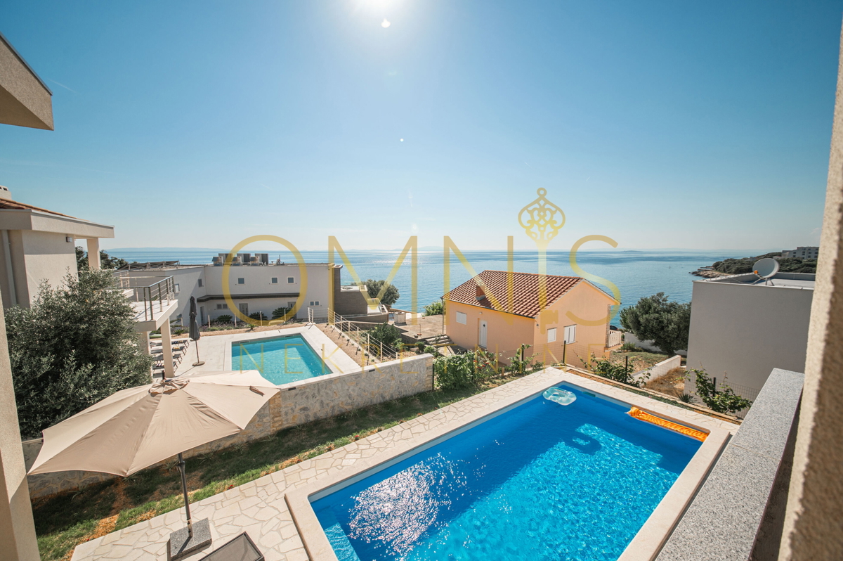 Pag, Jakišnica, Villa per le vacanze, 180m2, 80m dal mare, vendita!