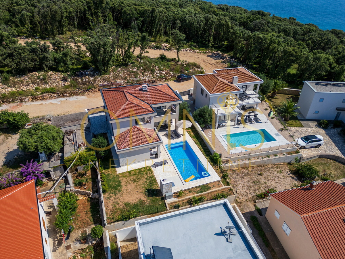 Pag, Jakišnica, Villa per le vacanze, 180m2, 80m dal mare, vendita!