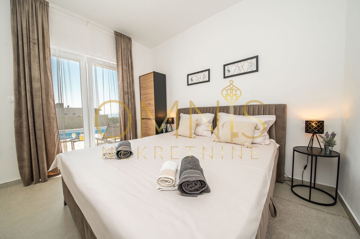 Pag, Jakišnica, Villa per le vacanze, 180m2, 80m dal mare, vendita!