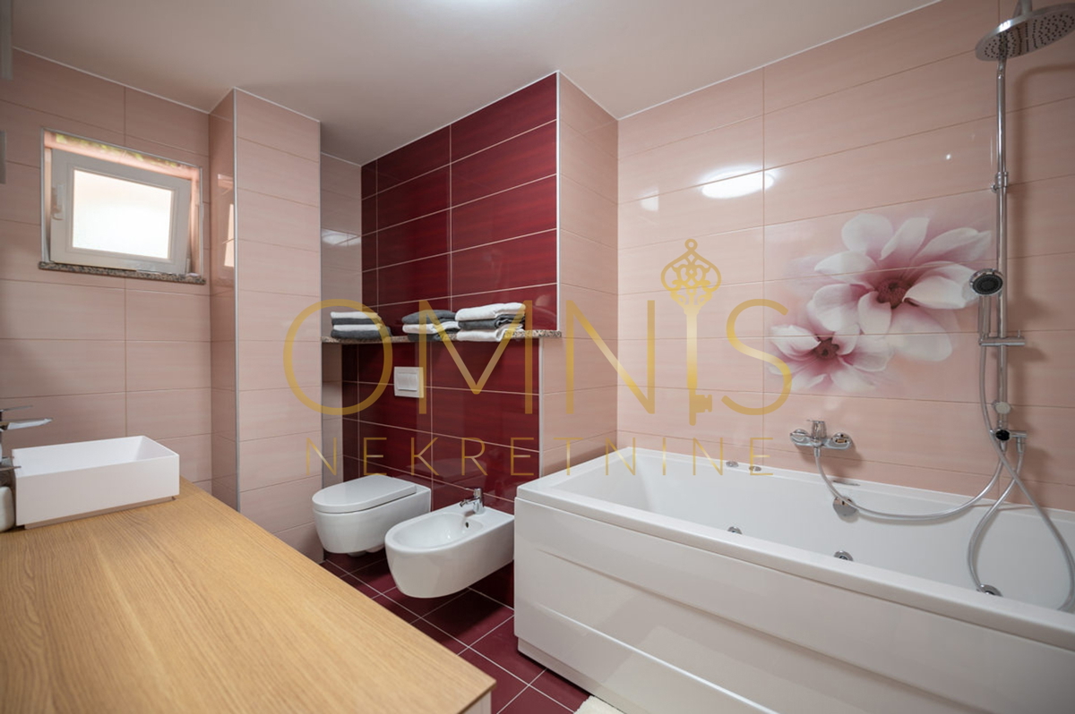 Matulji - Casa con piscina, vendita!