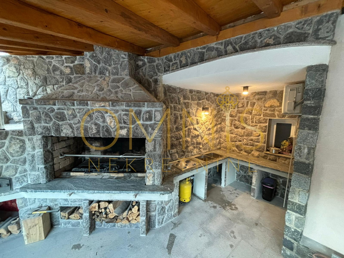 Matulji - Casa con piscina, vendita!