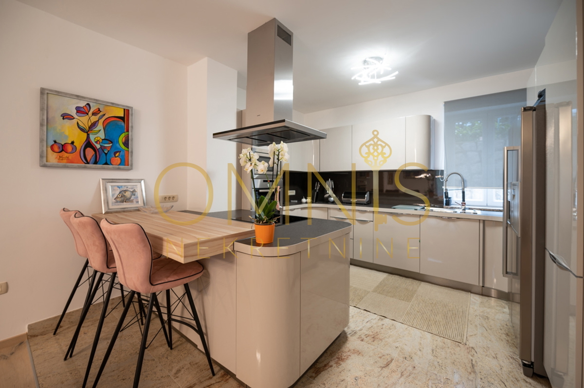 Matulji - Casa con piscina, vendita!