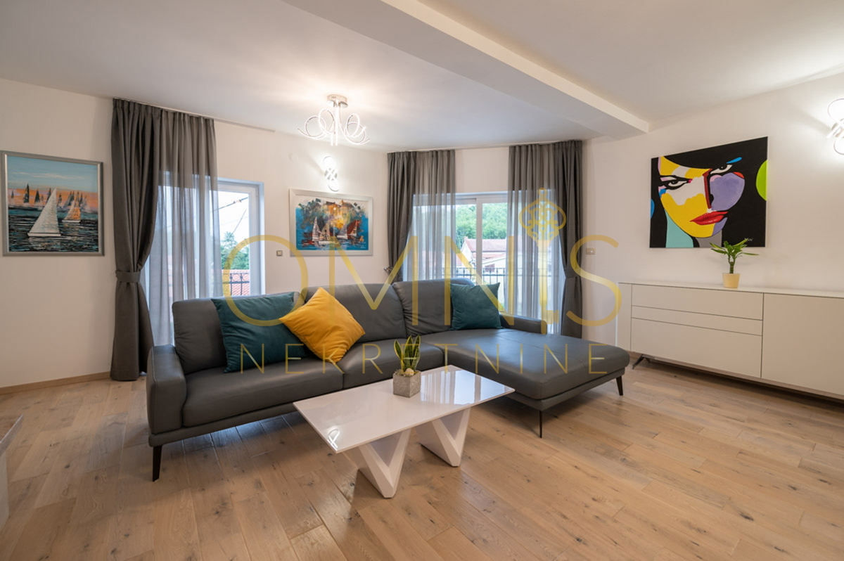 Matulji - Casa con piscina, vendita!