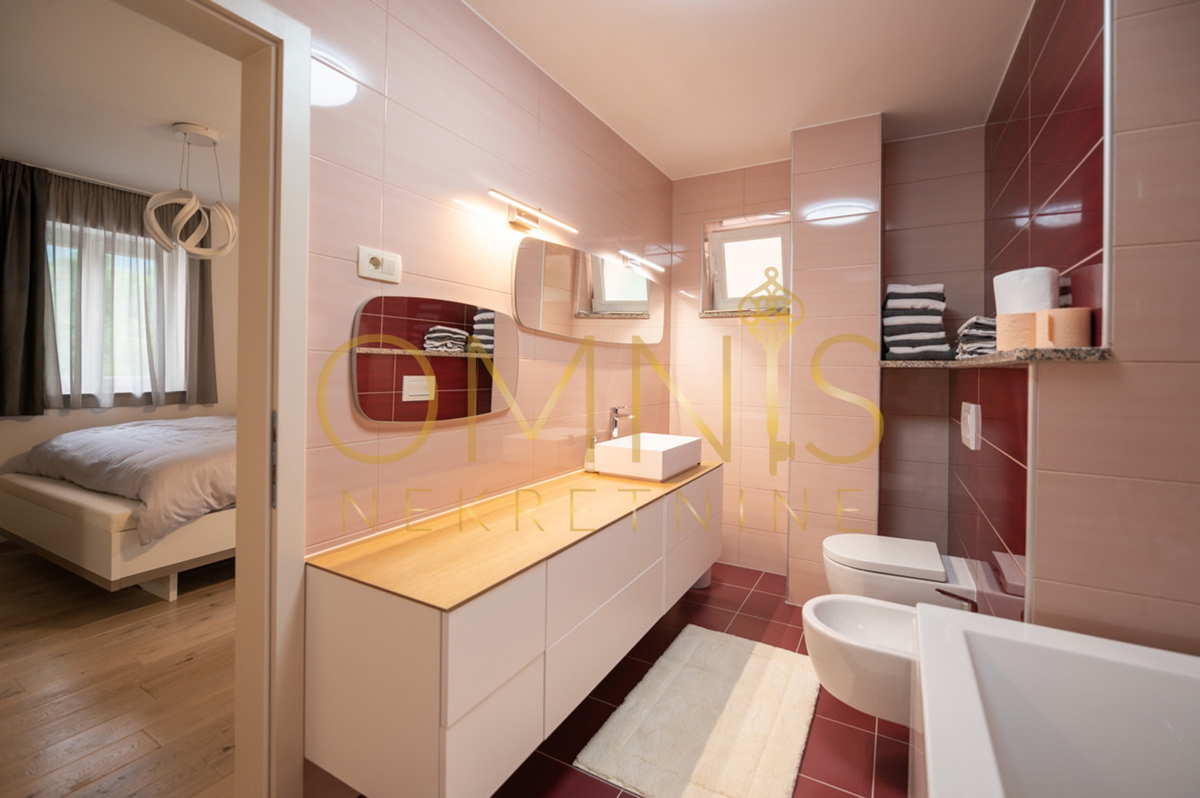 Matulji - Casa con piscina, vendita!