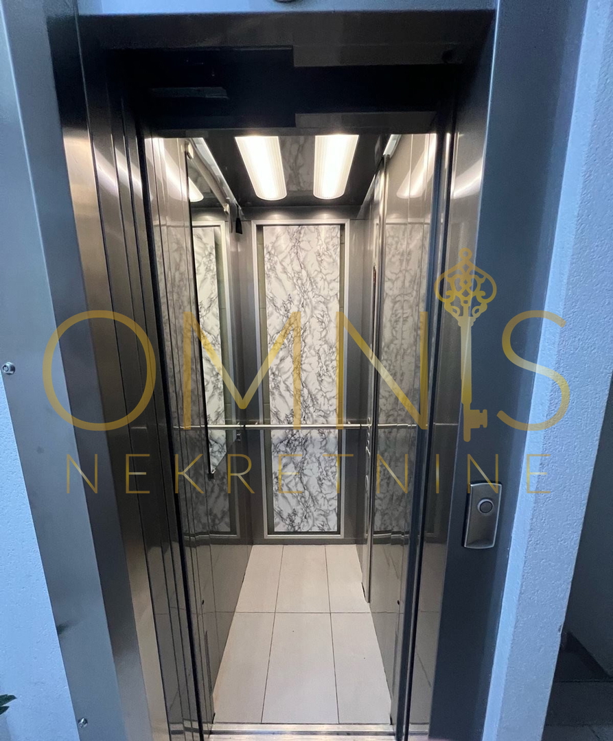 Vendesi appartamento con garage di 84m2 – Srdoči, Fiume