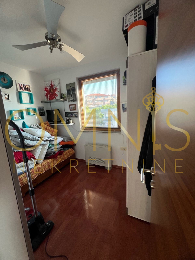 Vendesi appartamento con garage di 84m2 – Srdoči, Fiume