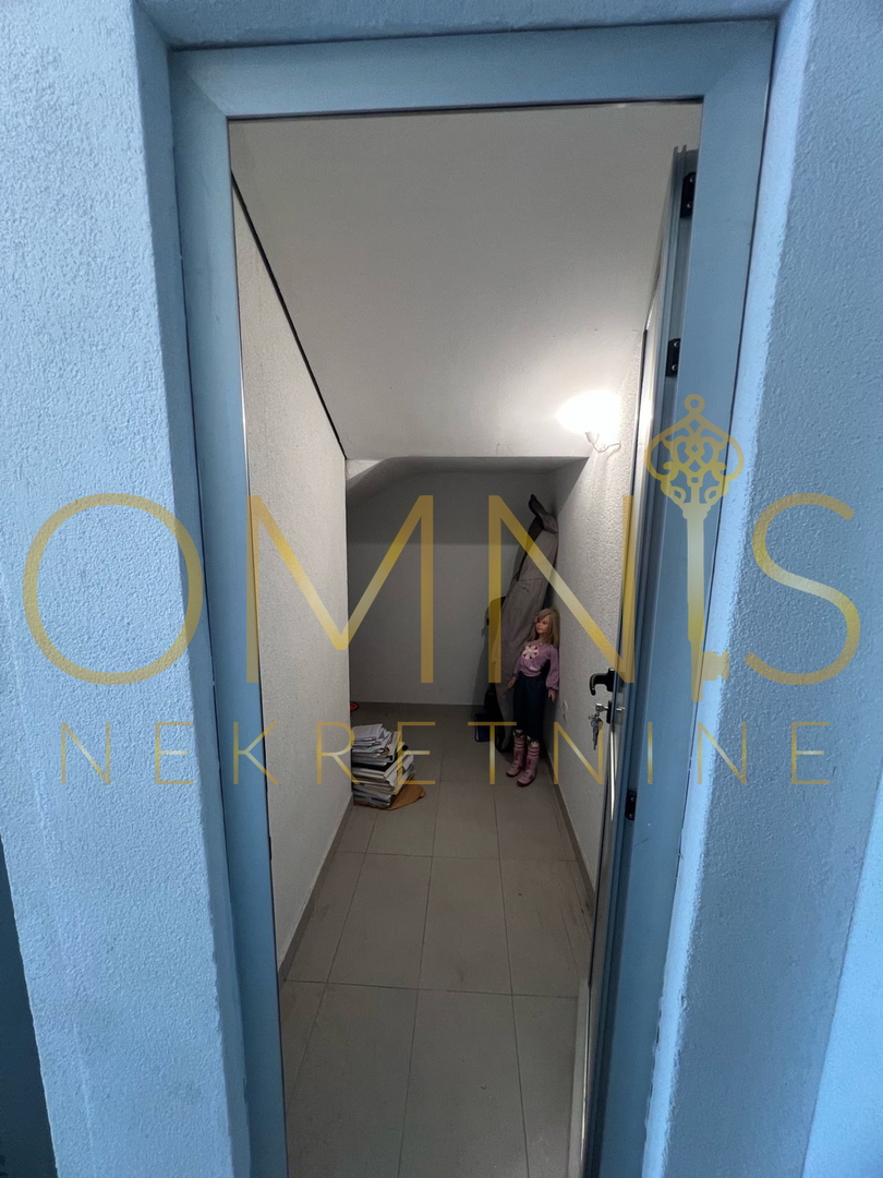 Vendesi appartamento con garage di 84m2 – Srdoči, Fiume