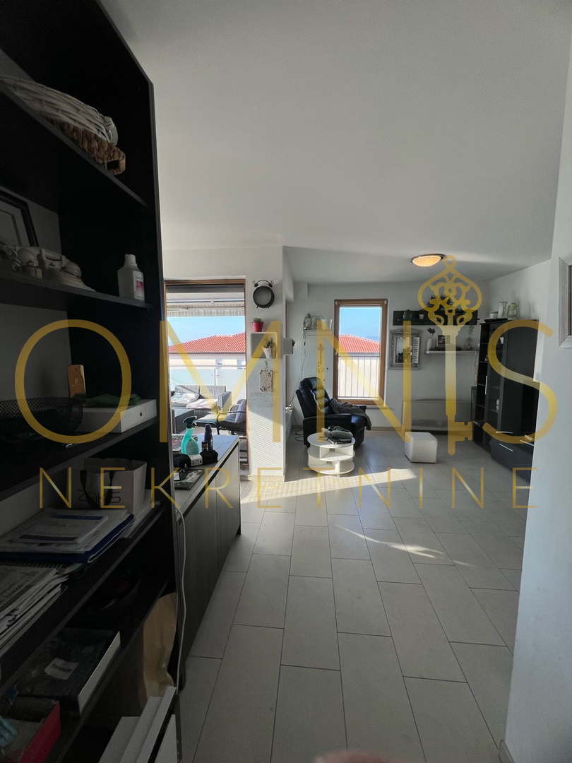 Vendesi appartamento con garage di 84m2 – Srdoči, Fiume