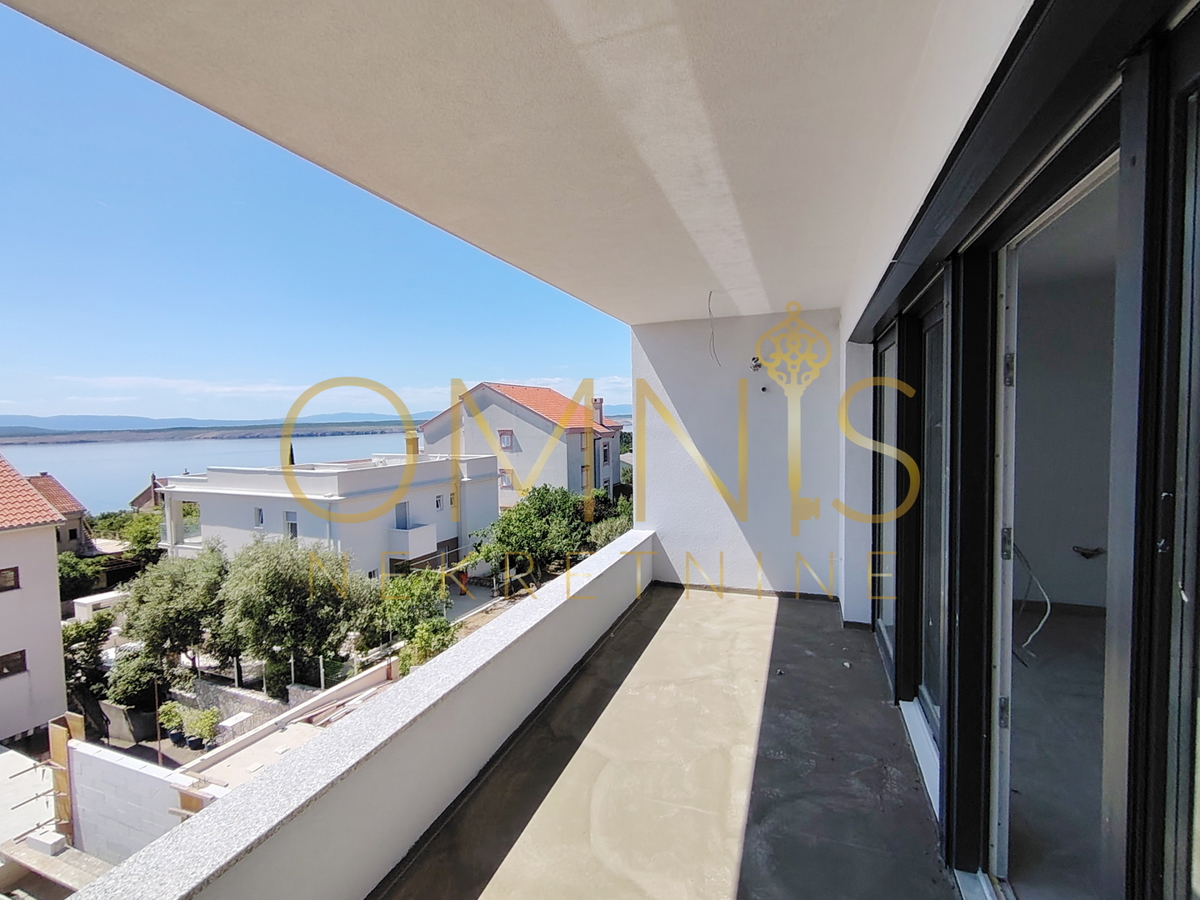 Appartamento con vista mare e ampi balconi – 126 m²