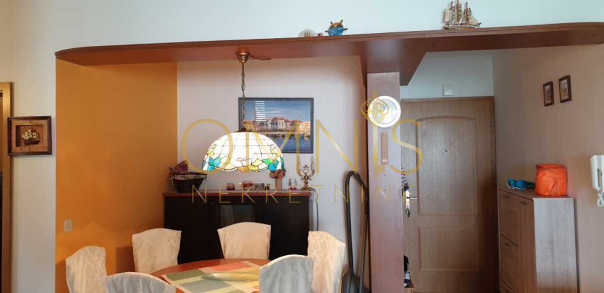 Krk, Malinska, appartamento 56m2, 2 locali, vendita!