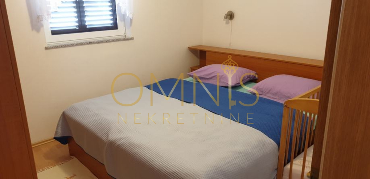 Krk, Malinska, appartamento 56m2, 2 locali, vendita!