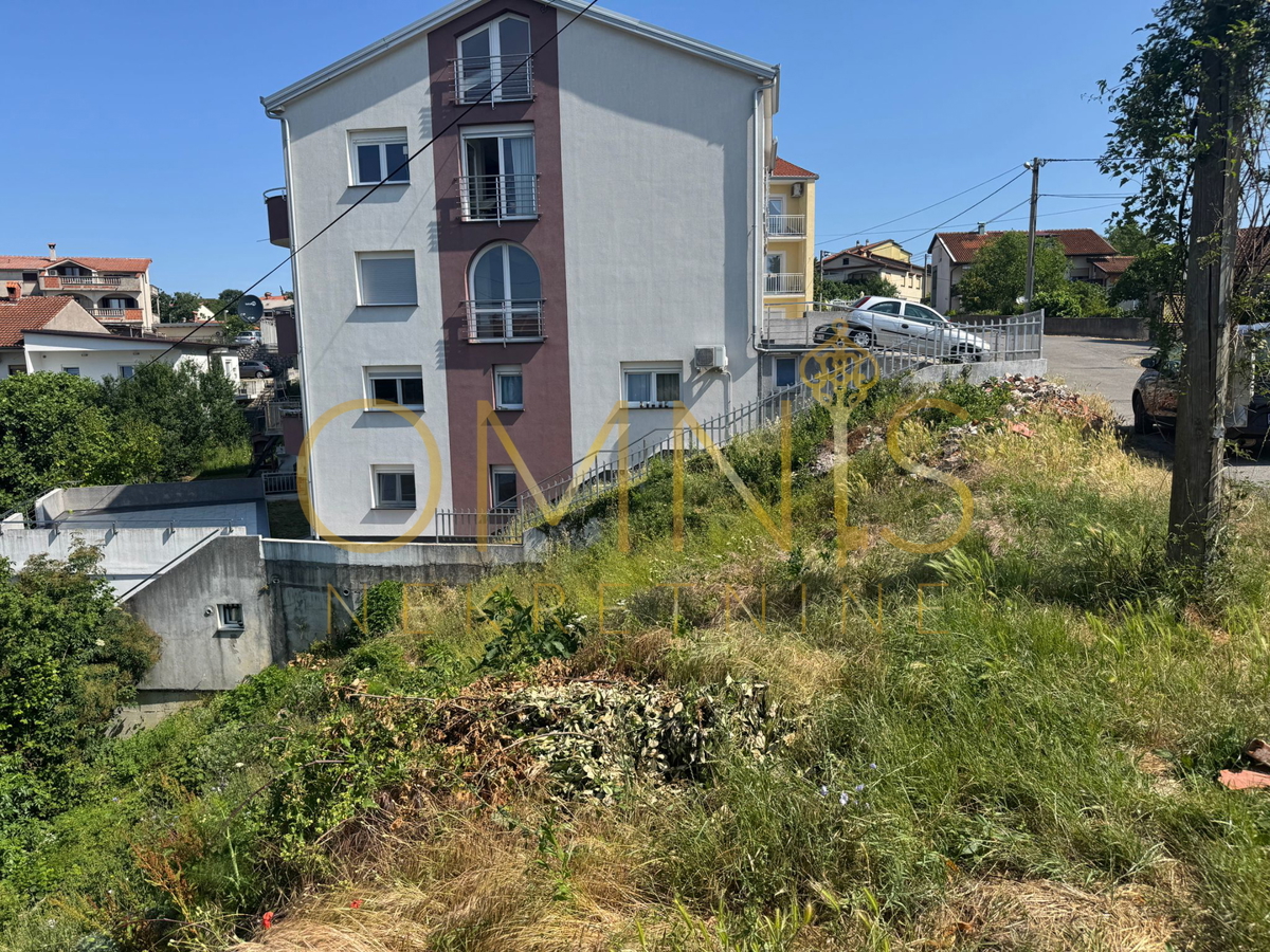 Terreno edificabile 1077 m² – Marinići, ottima posizione