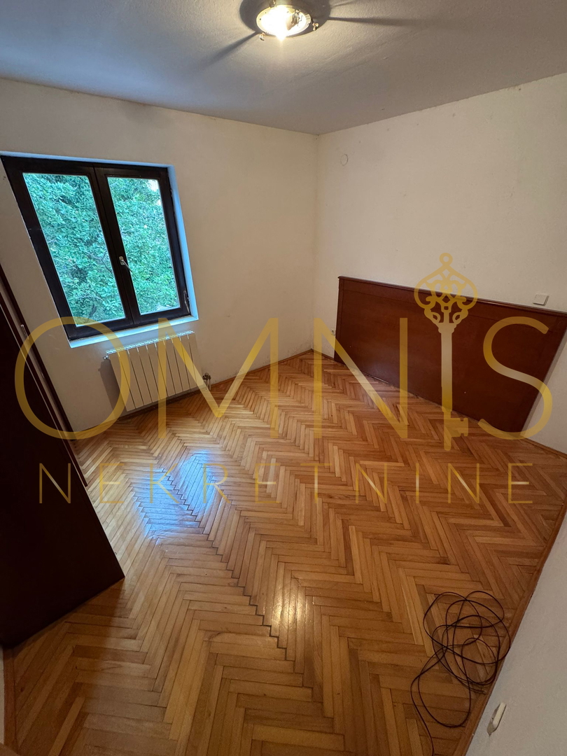 Appartamento trilocale Pobri, 70 m², garage