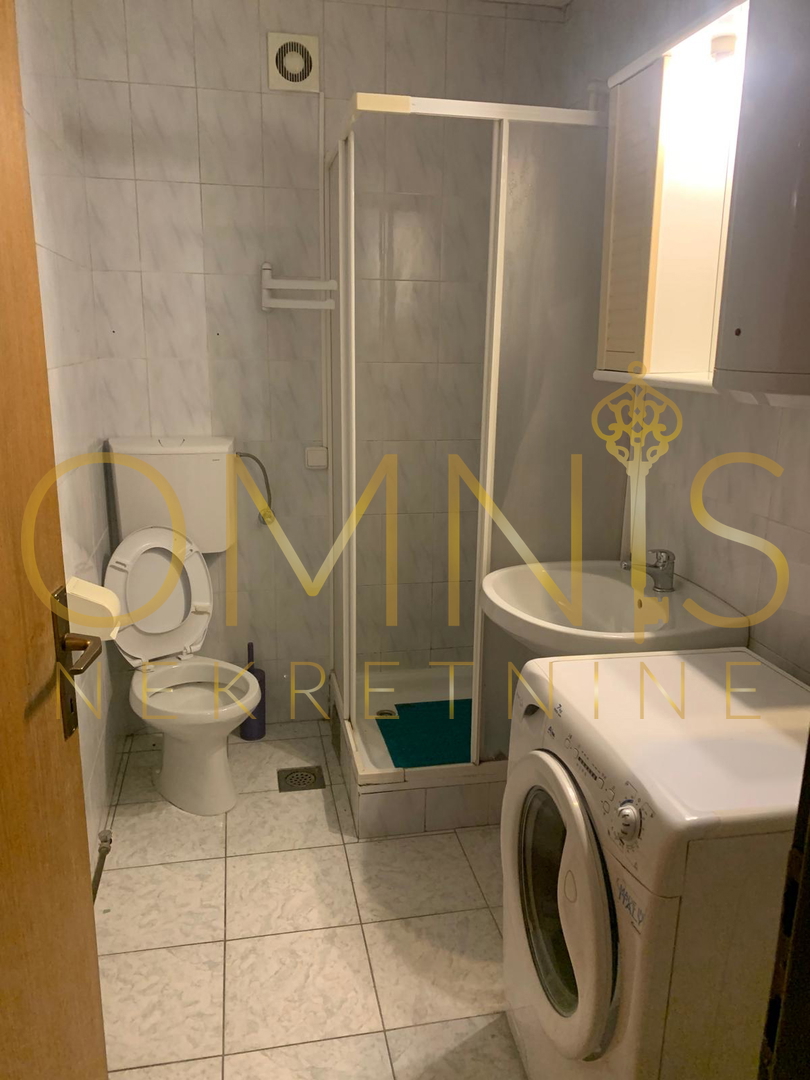 Appartamento trilocale Pobri, 70 m², garage