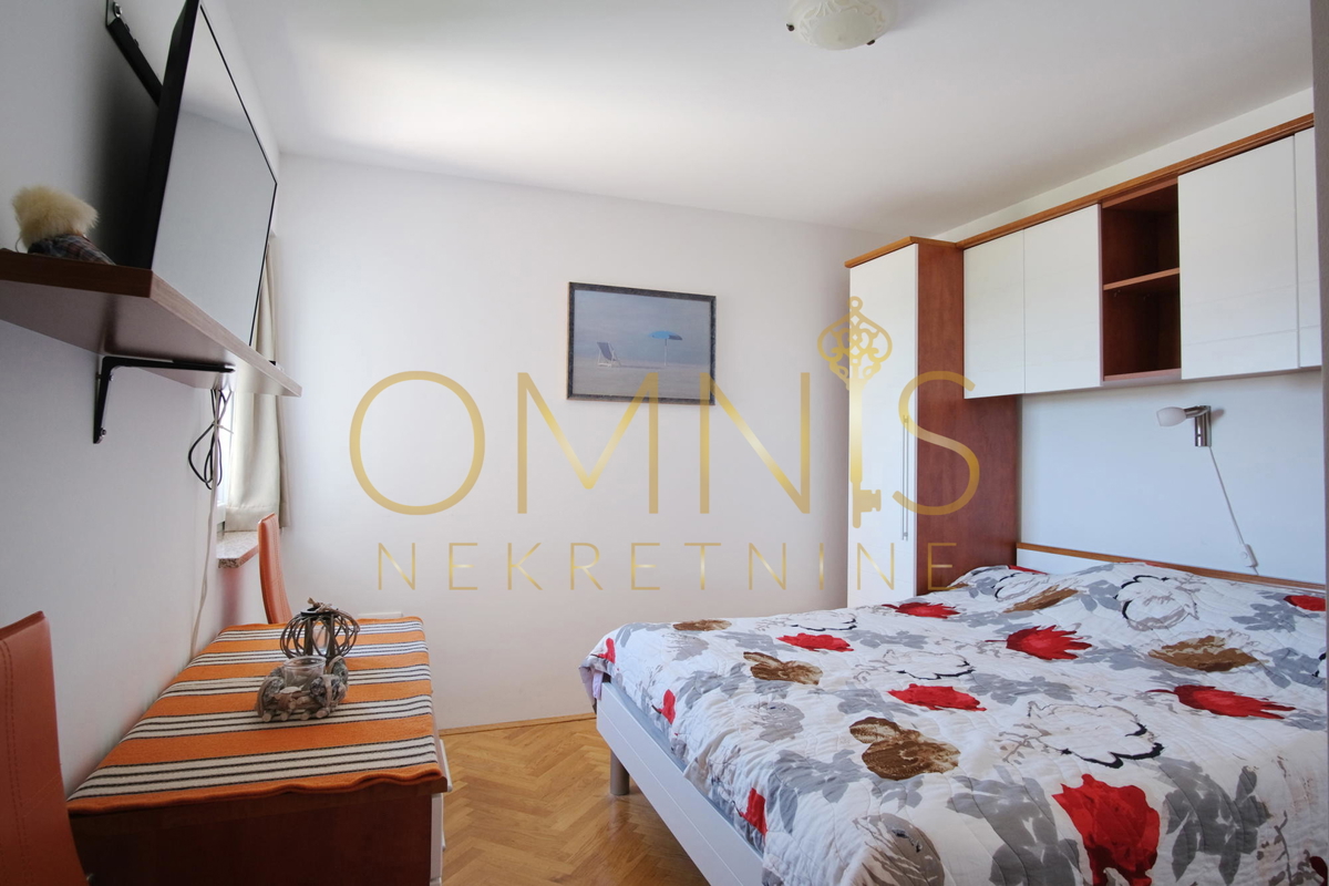 ISOLA DI KRK – KLIMNO, appartamento trilocale di 60 m² con vista mare, a 300 m dalla spiaggia