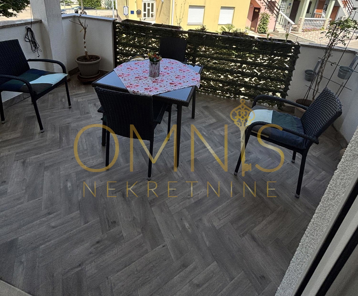 Bellissimo appartamento in VENDITA a Njivice a 300 m DAL MARE!