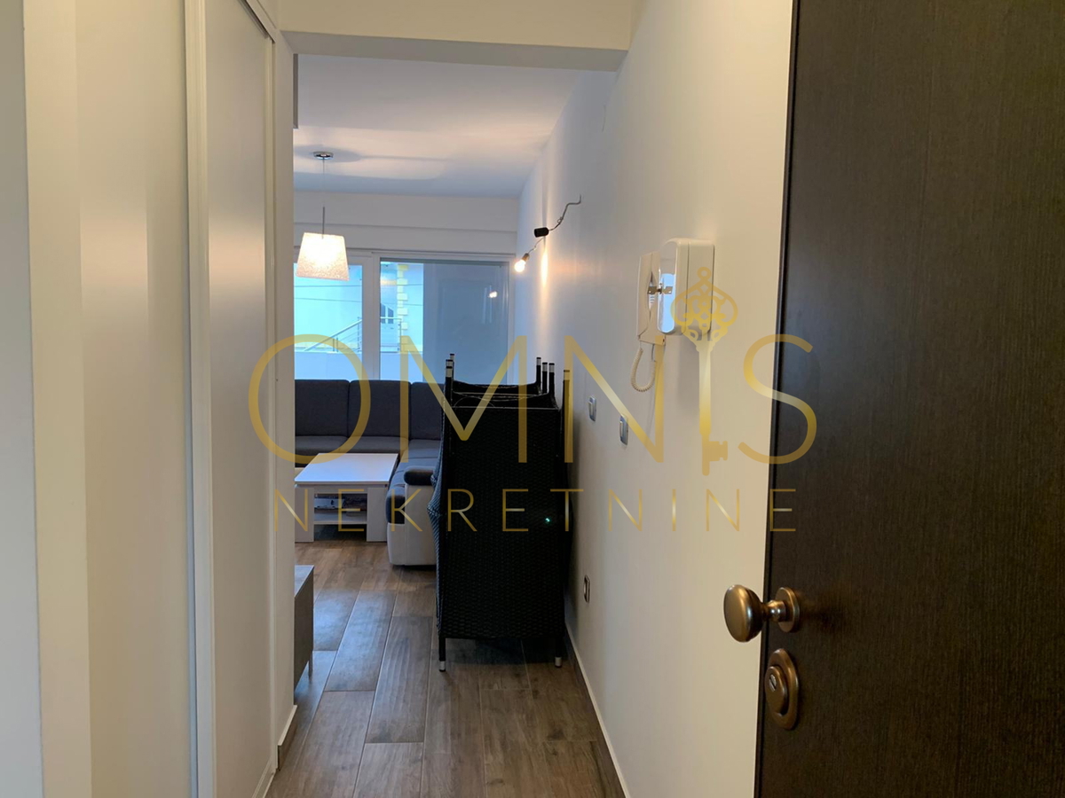 CRIKVENICA – DRAMALJ | Moderno trilocale con ampio terrazzo, a 200 m dal mare