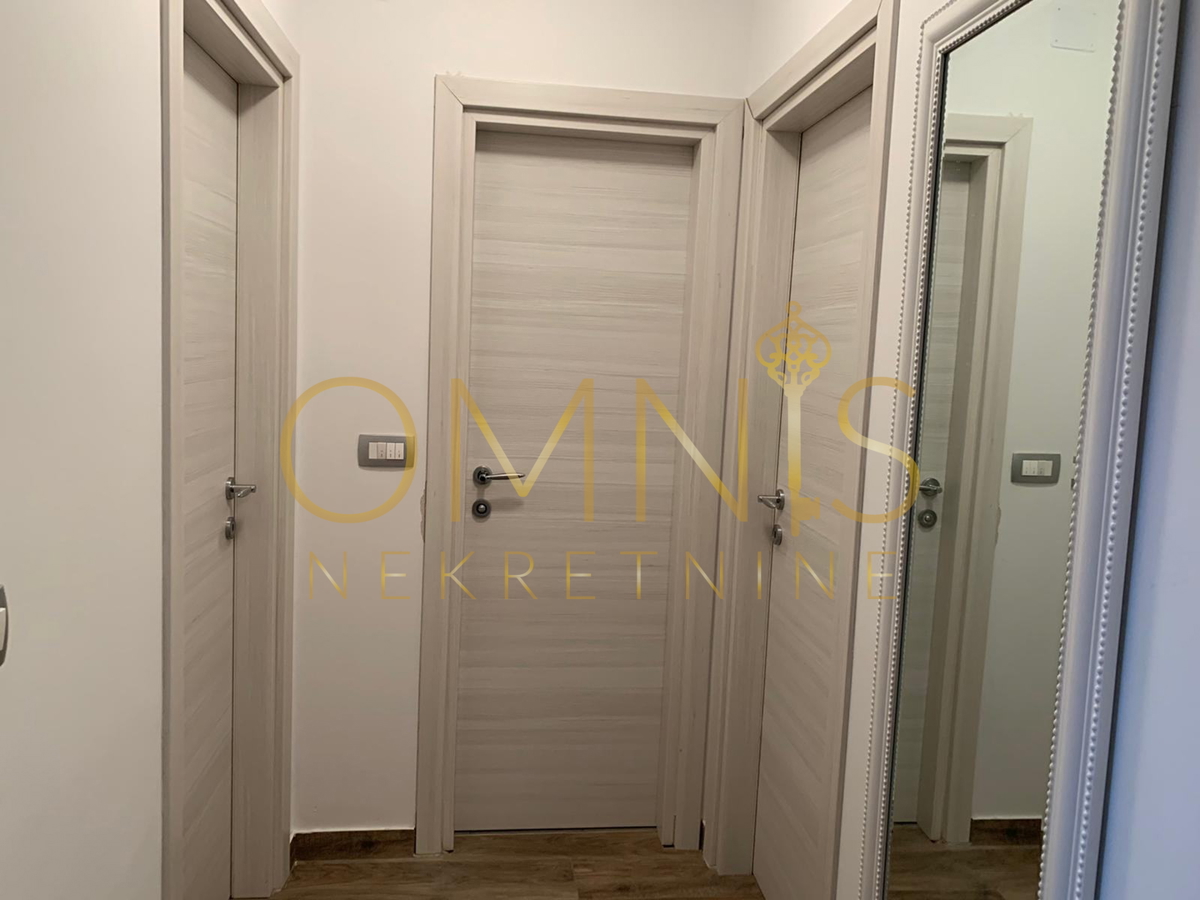 CRIKVENICA – DRAMALJ | Moderno trilocale con ampio terrazzo, a 200 m dal mare