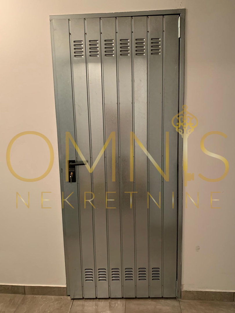 CRIKVENICA – DRAMALJ | Moderno trilocale con ampio terrazzo, a 200 m dal mare