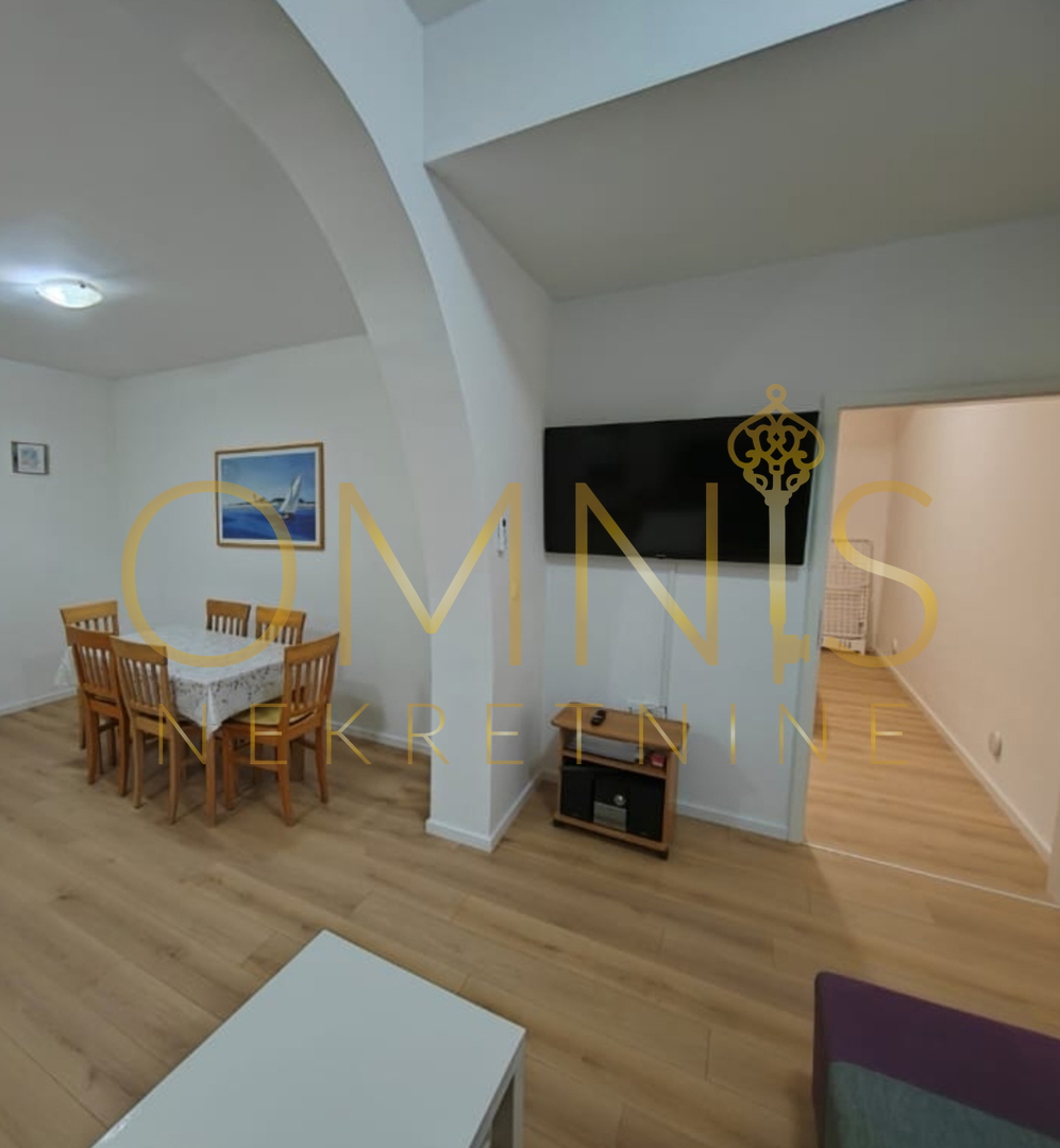 Krk, Malinska 2 APPARTAMENTI - 1S+DB, vicinanza alla spiaggia, vendita!