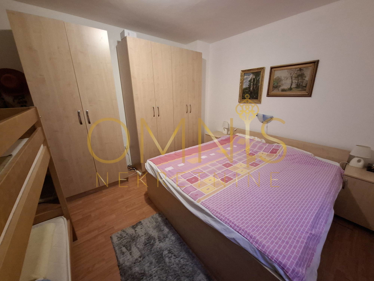 Piano della casa, Crikvenica, 85 m², appartamento con 4 stanze e cortile