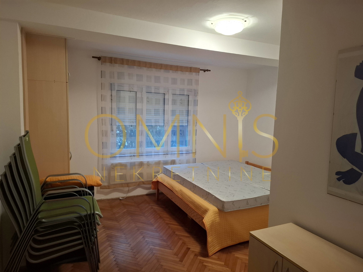 Piano della casa, Crikvenica, 85 m², appartamento con 4 stanze e cortile